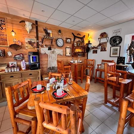 Hotel Le Ranch Brulon ภายนอก รูปภาพ