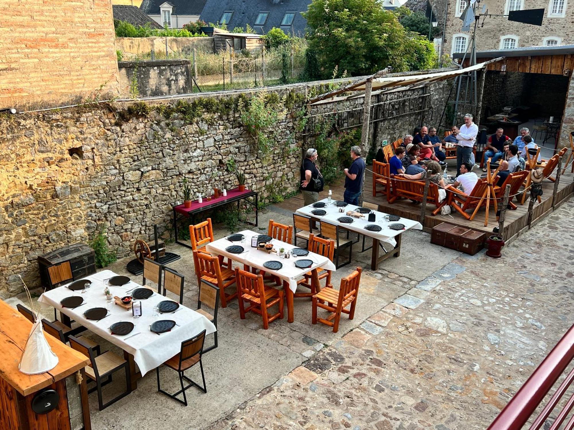Hotel Le Ranch Brulon ภายนอก รูปภาพ